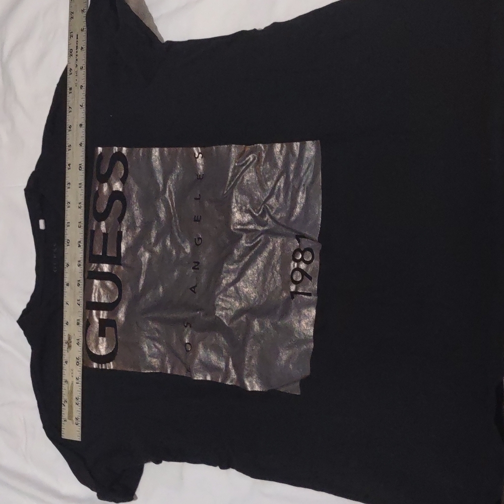 Guess black T-shirt large Los Angeles 1981